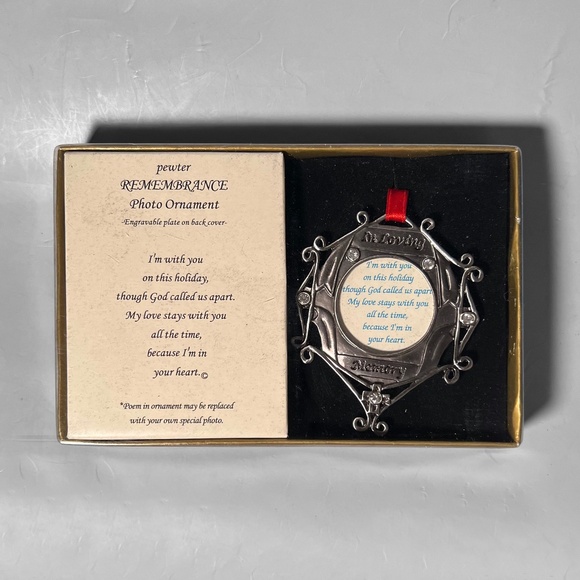 In Loving Memory Ornament - Picture 1 of 2